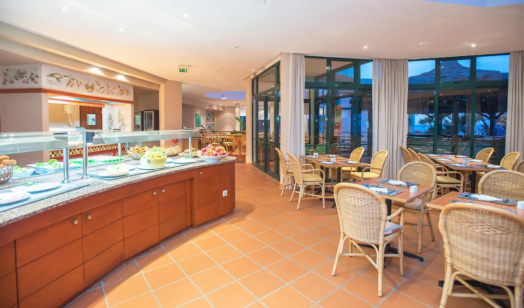 Pestana Ocean Bay Resort Funchal  4*, Funchal (Madeira) Portugalsko