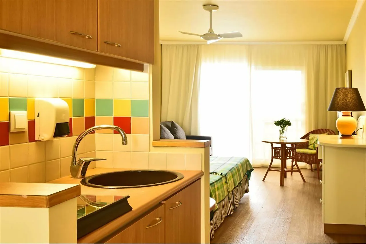 **** Hotel Pestana Ocean Bay Resort Funchal  Portugalsko