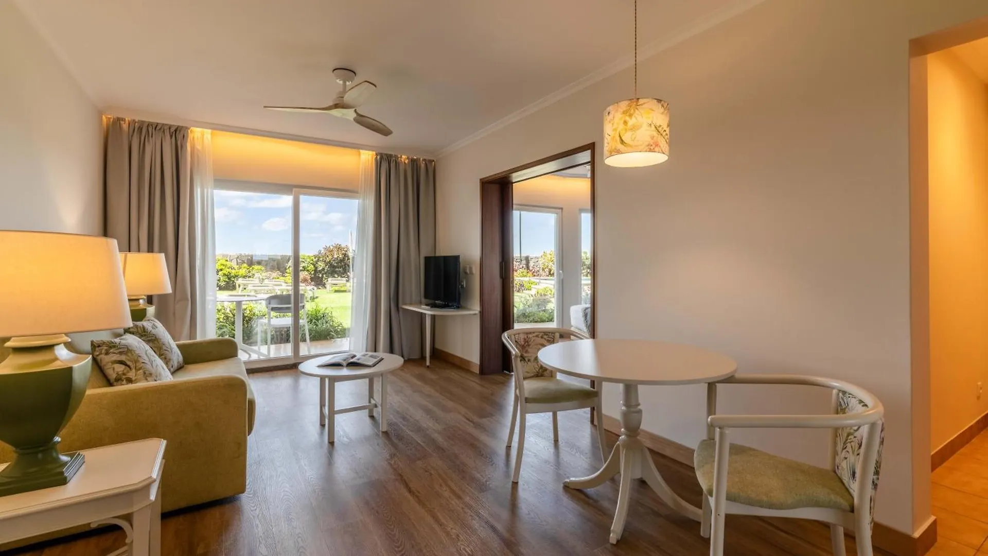 Pestana Ocean Bay Resort Funchal  Funchal (Madeira)
