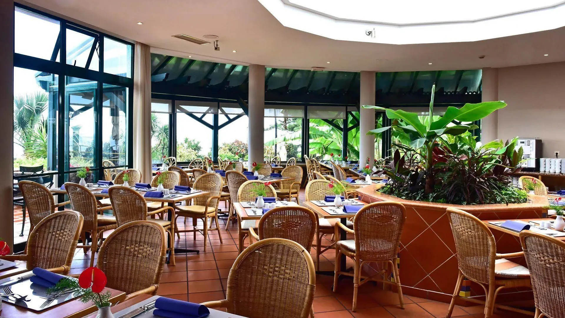 Pestana Ocean Bay Resort Funchal  Funchal (Madeira)