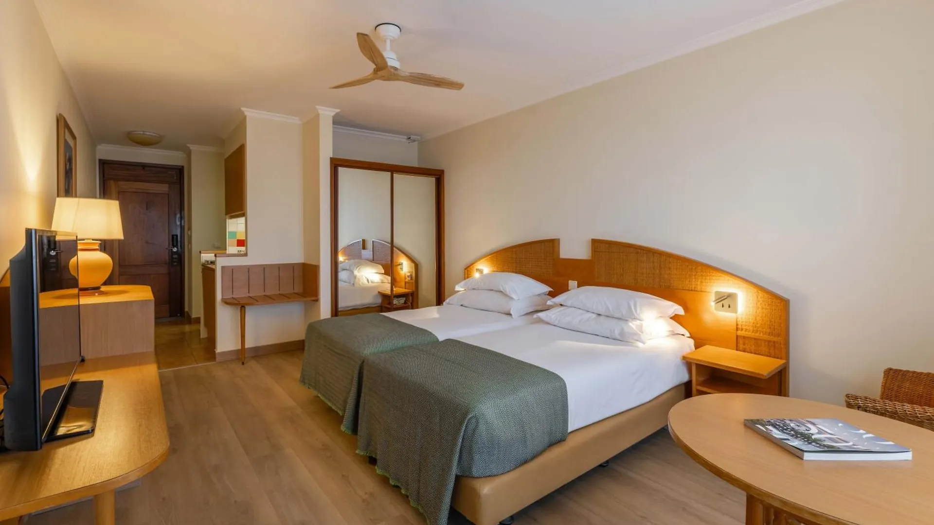 Pestana Ocean Bay Resort Funchal  4*, Funchal (Madeira) Portugal